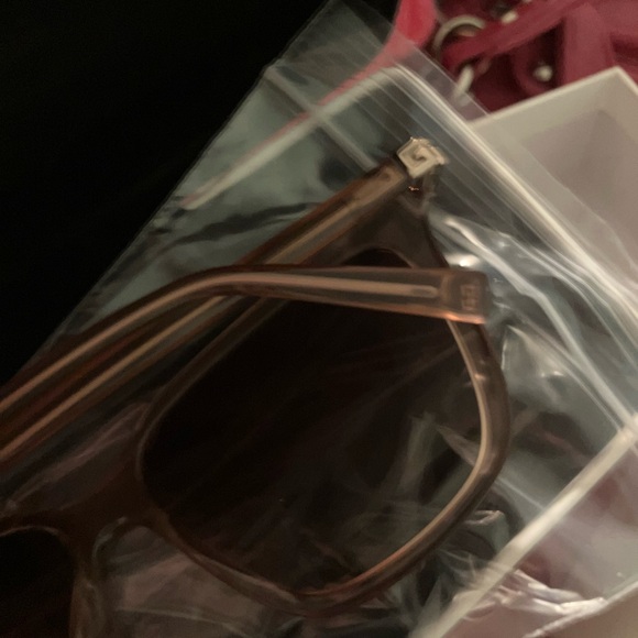 Givenchy Rose Gold Pink Designer Sunglasses πΆοΈ (Limited Edition) Brand new - Picture 5 of 7